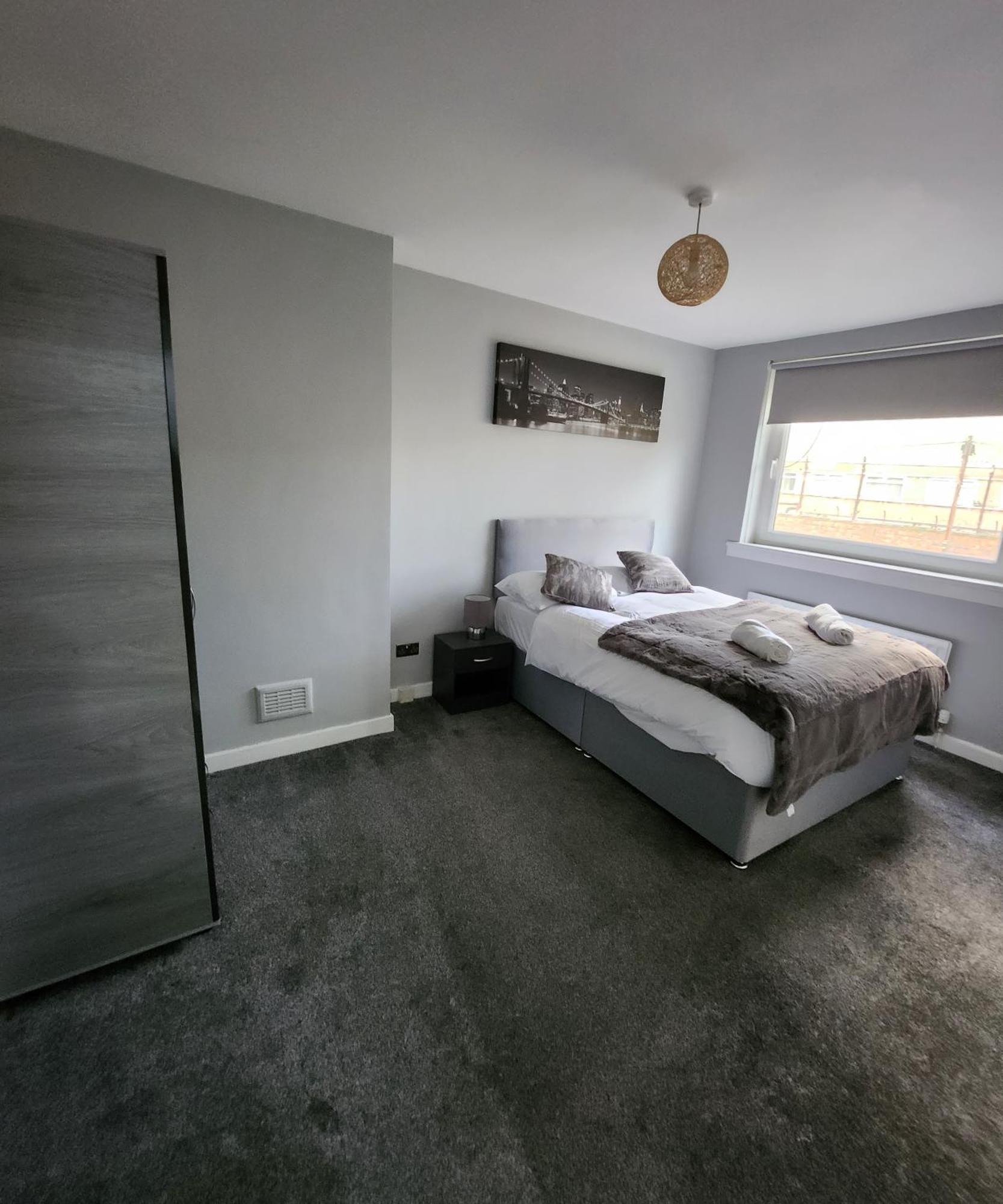 Fm Homes & Apartments 3 Bedroom มาเทอร์เวลล์ ภายนอก รูปภาพ